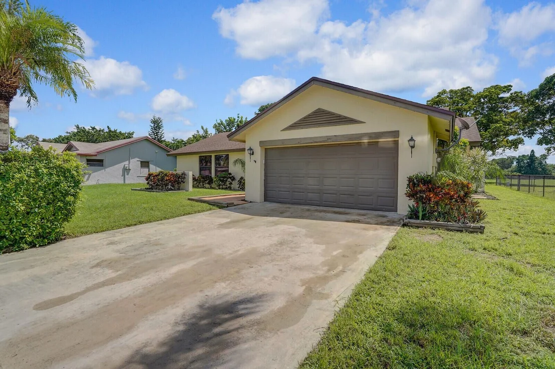 Photo of 19606 Hampton Drive