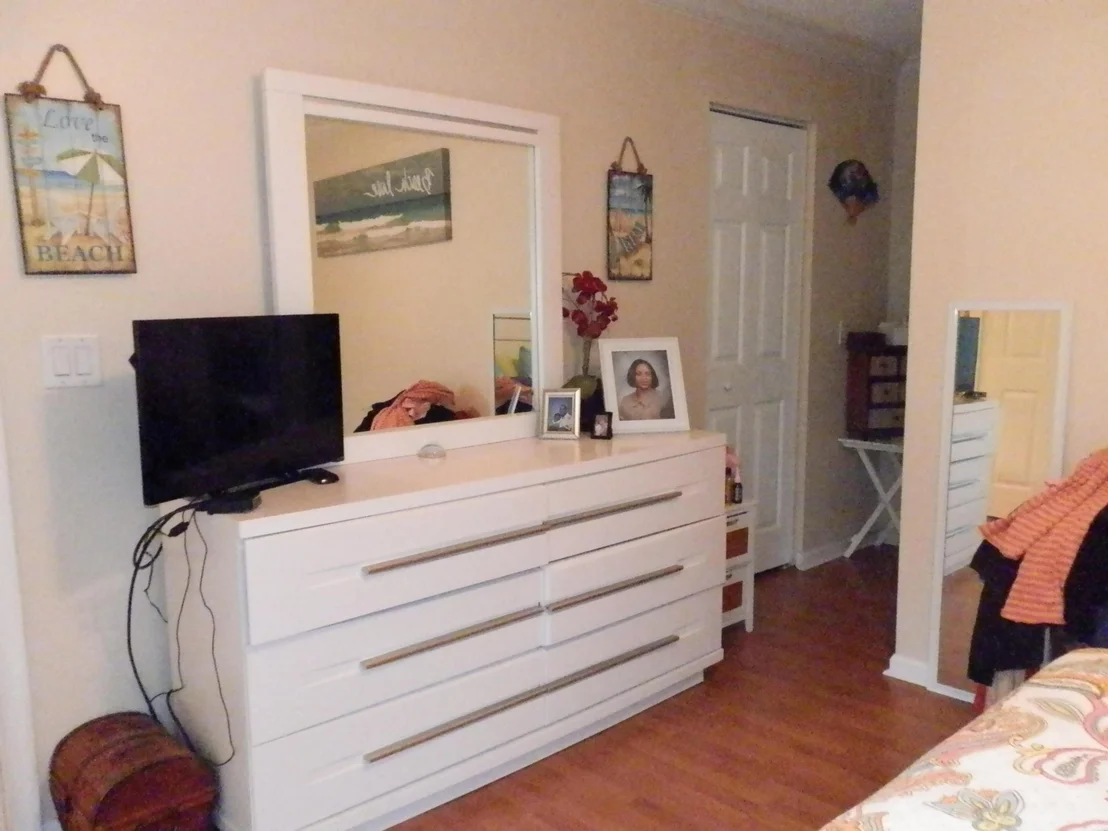 Photo of 3356 Commodore Court