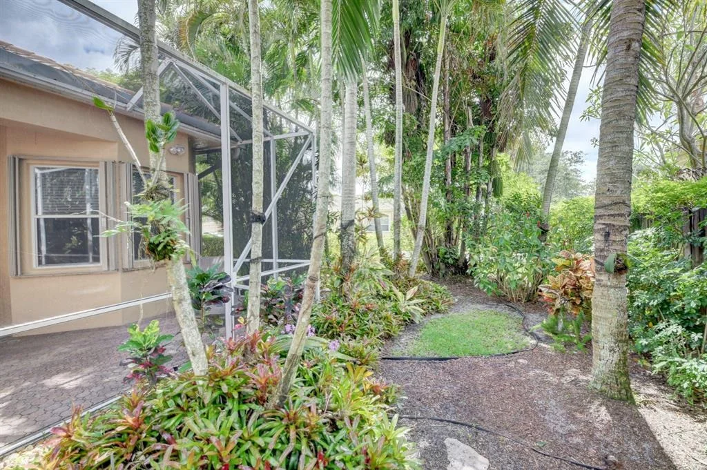 Photo of 7072 Demedici Circle