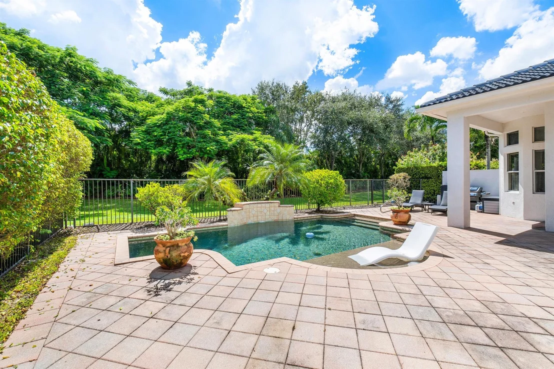 Photo of 8060 Valhalla Drive