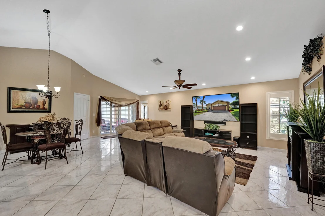 Photo of 165 Harbor Lake Circle