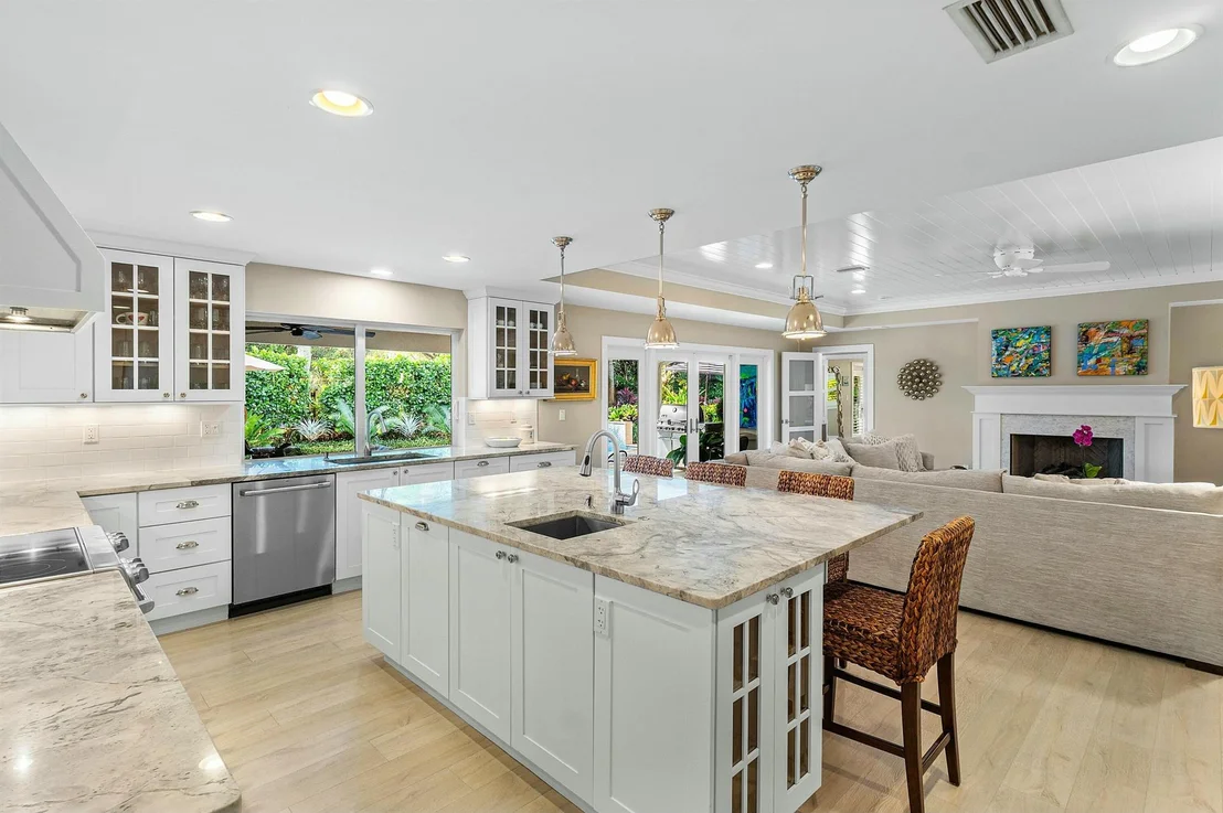 Photo of 4676 Gleneagles Drive