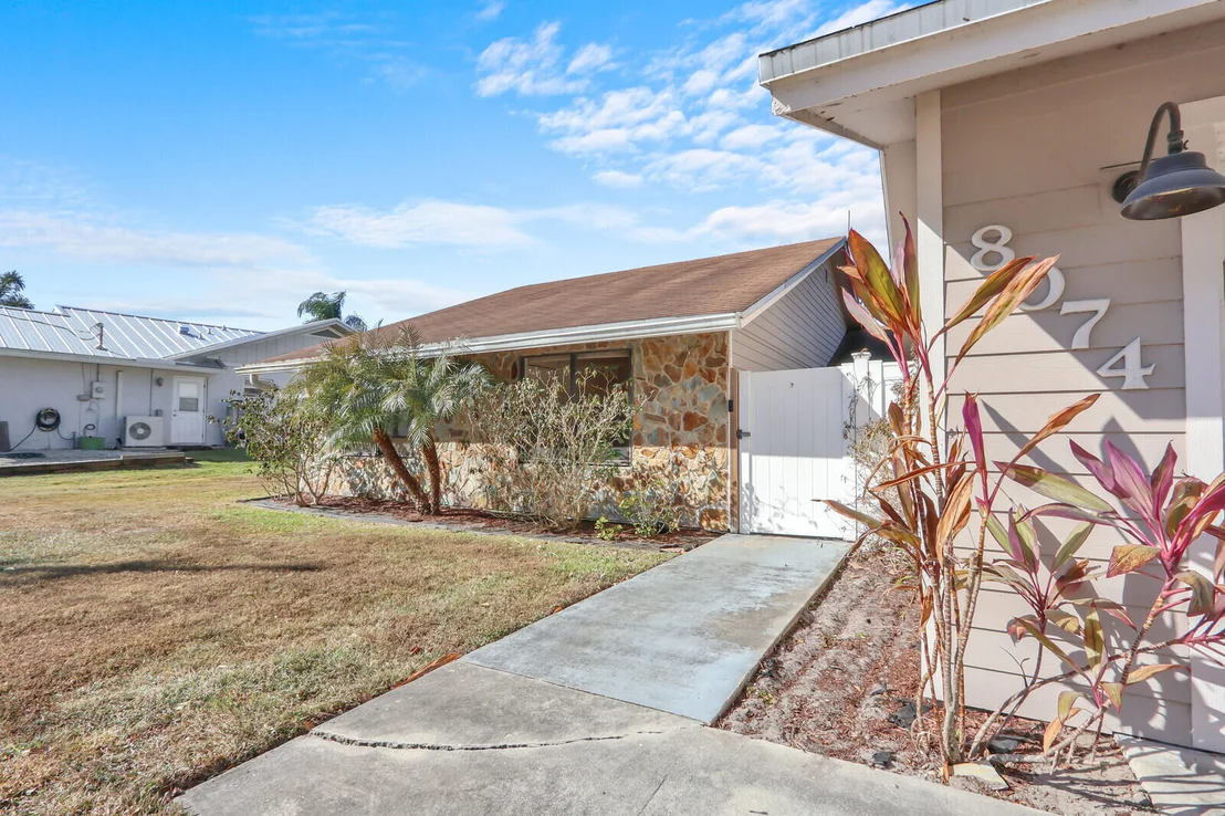 Photo of 8074 SE River Lane