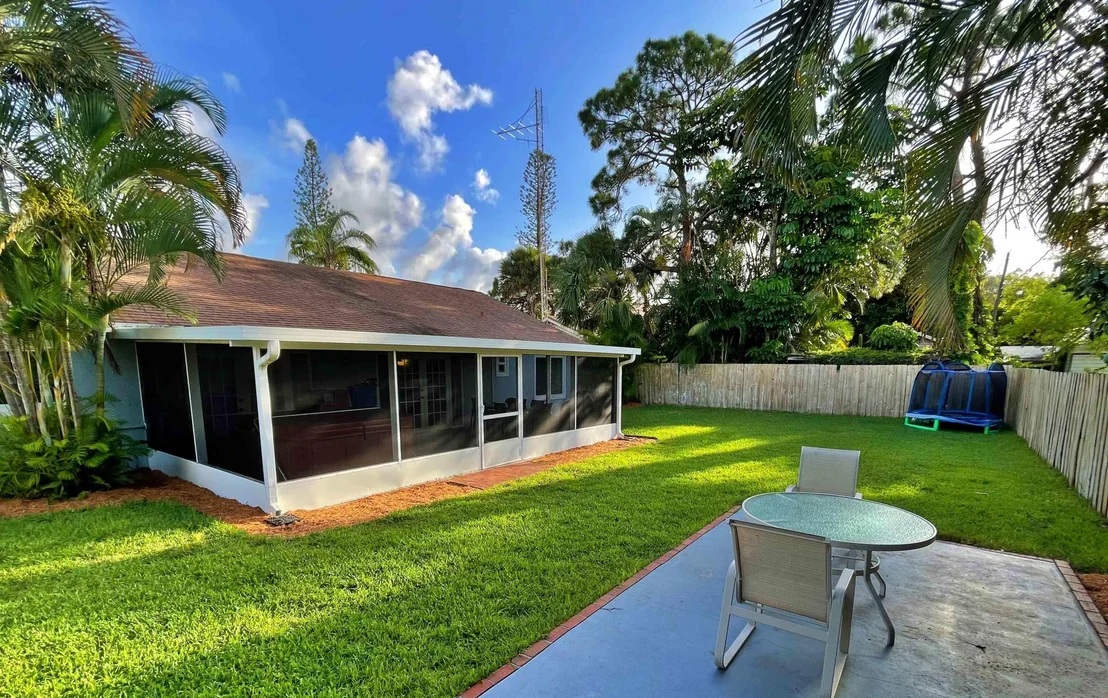 Photo of 3953 Winfield Road