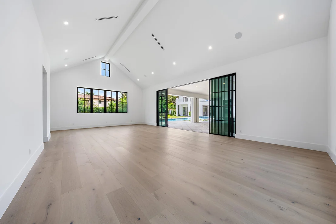 Photo of 467 Mariner Drive