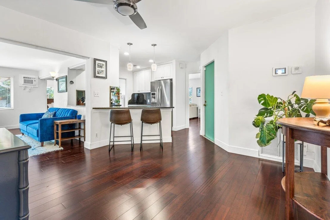 Photo of 609 Heron Drive