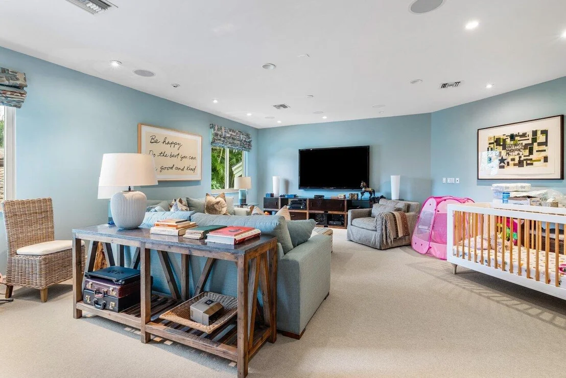 Photo of 5849 Windsor Terrace