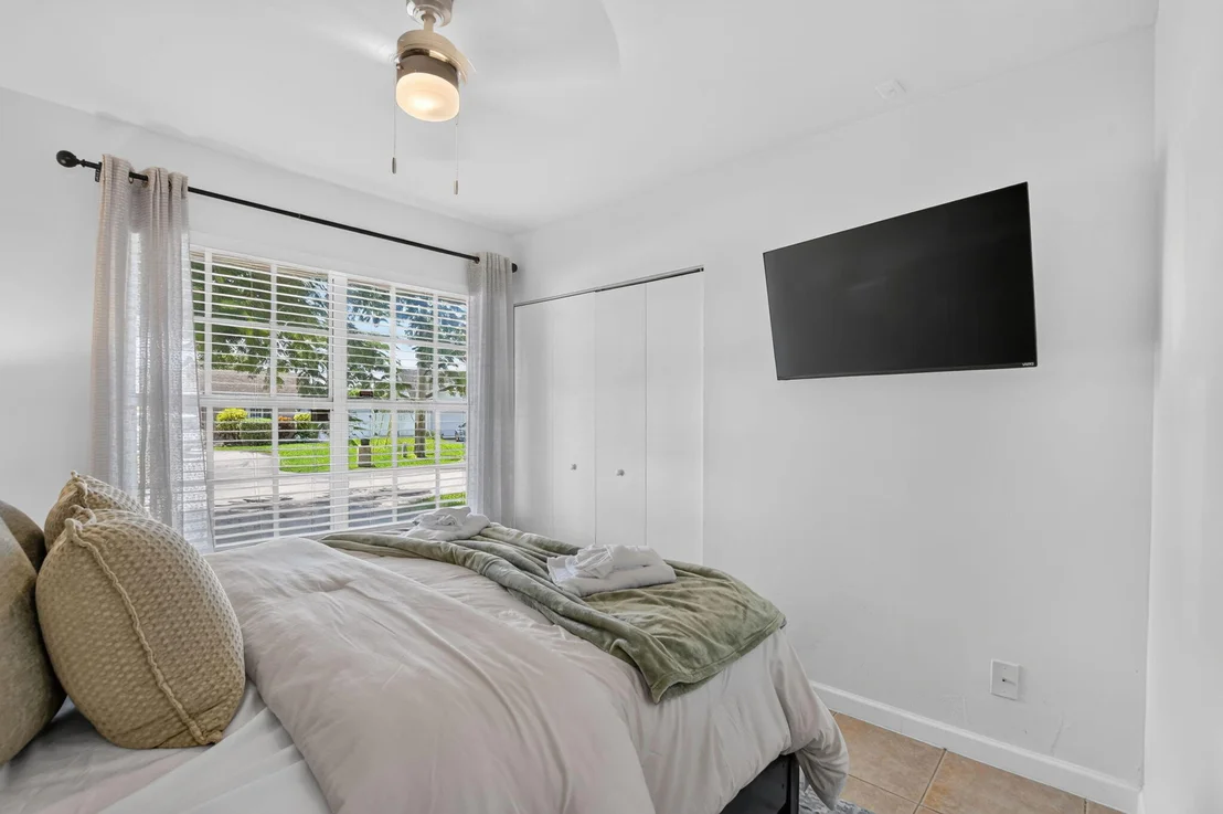 Photo of 703 AVOCET Road