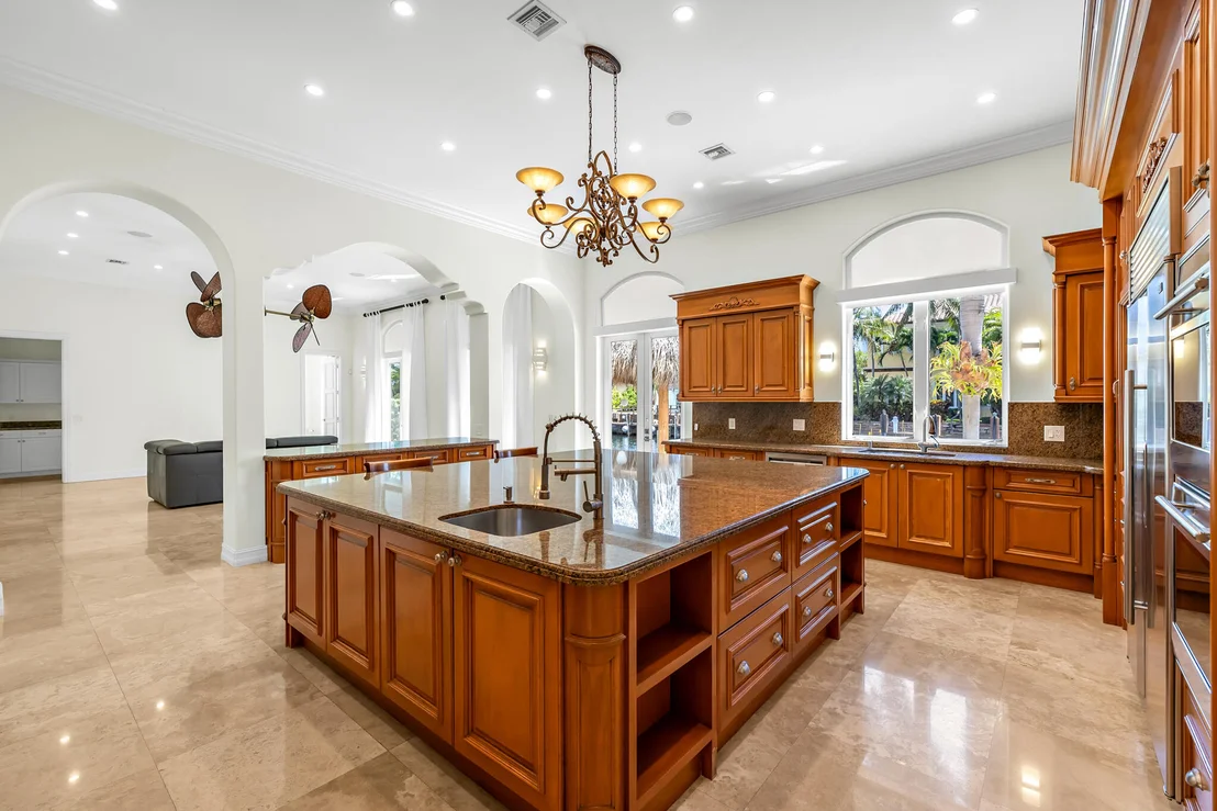Photo of 3700 NE 28th Avenue