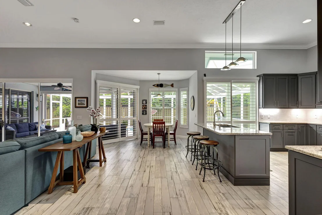 Photo of 271 Eagleton Estates Boulevard