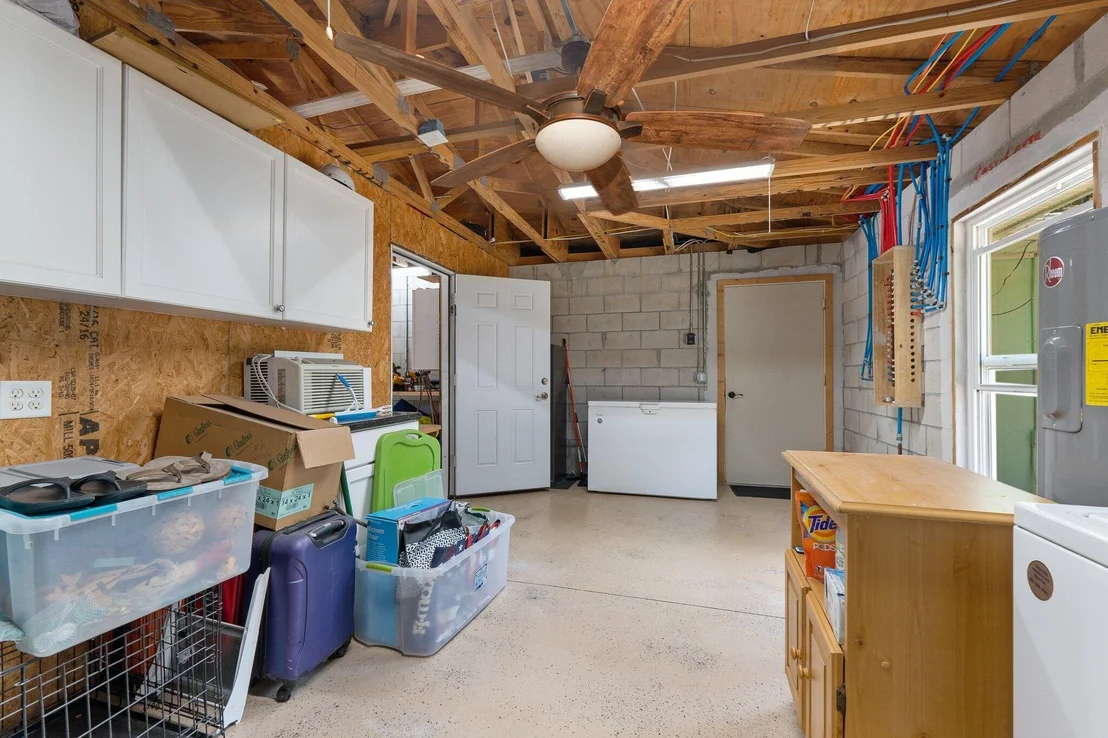 Photo of 1835 Flora Lane