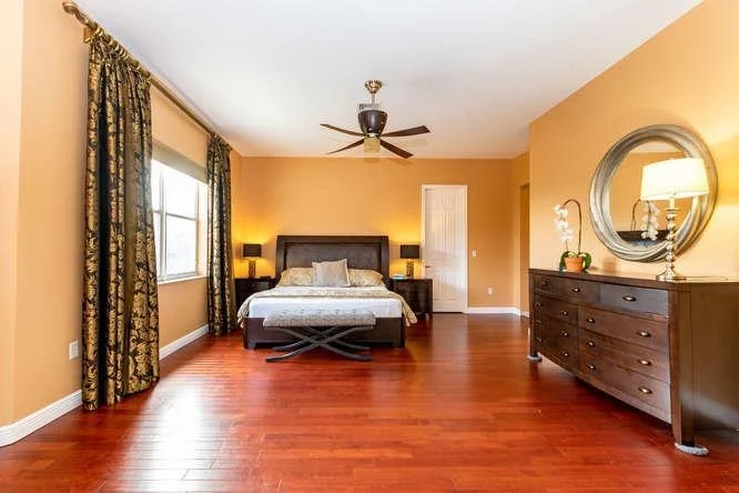 Photo of 2352 Thomson Way