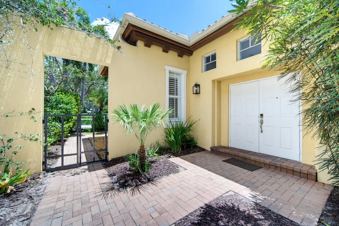 Photo of 6679 NW 128TH Way