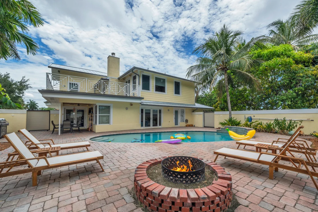Photo of 5844 Pinebrook Drive