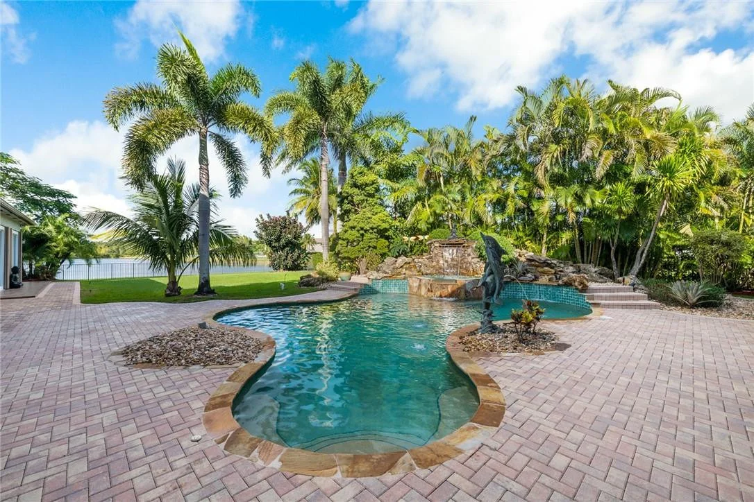 Photo of 10207 Laurel Road