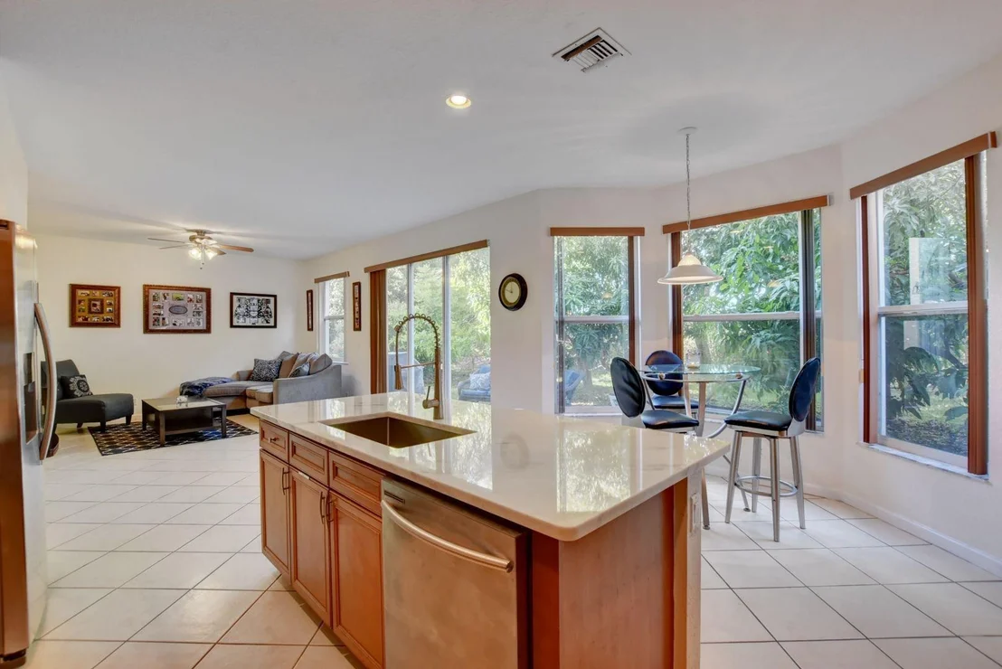 Photo of 1243 Rose Gate Boulevard