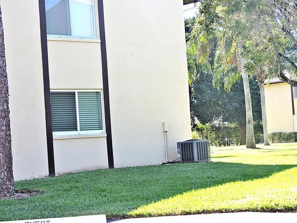 Photo of Unit C1 at 303 Pine Ridge Circle