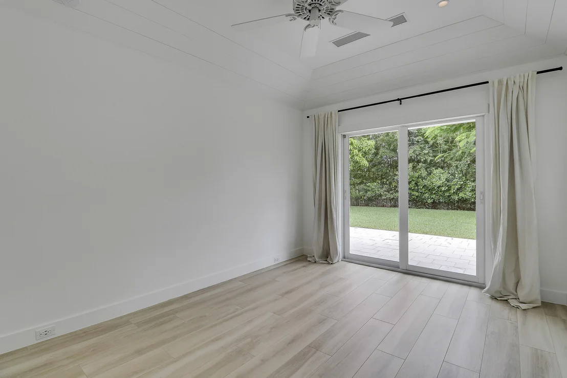 Photo of 2665 Oak Drive