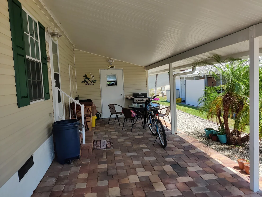 Photo of Unit 64 at 400 N A1a