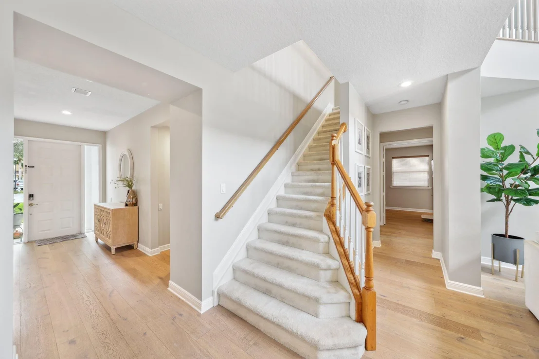 Photo of 423 Meadowlark Drive