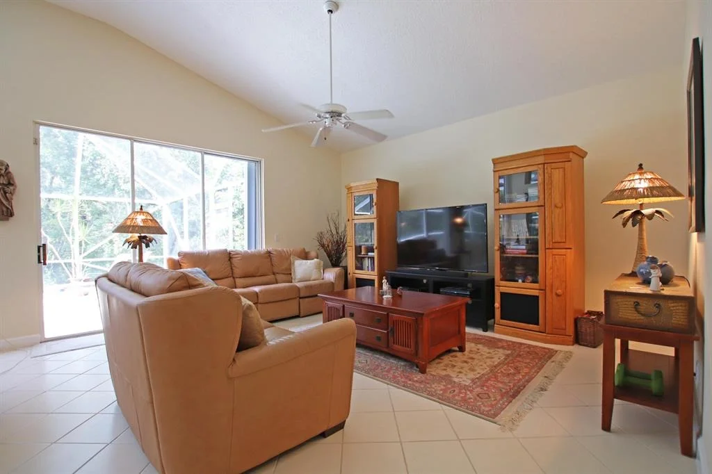 Photo of 107 Jeanette Way