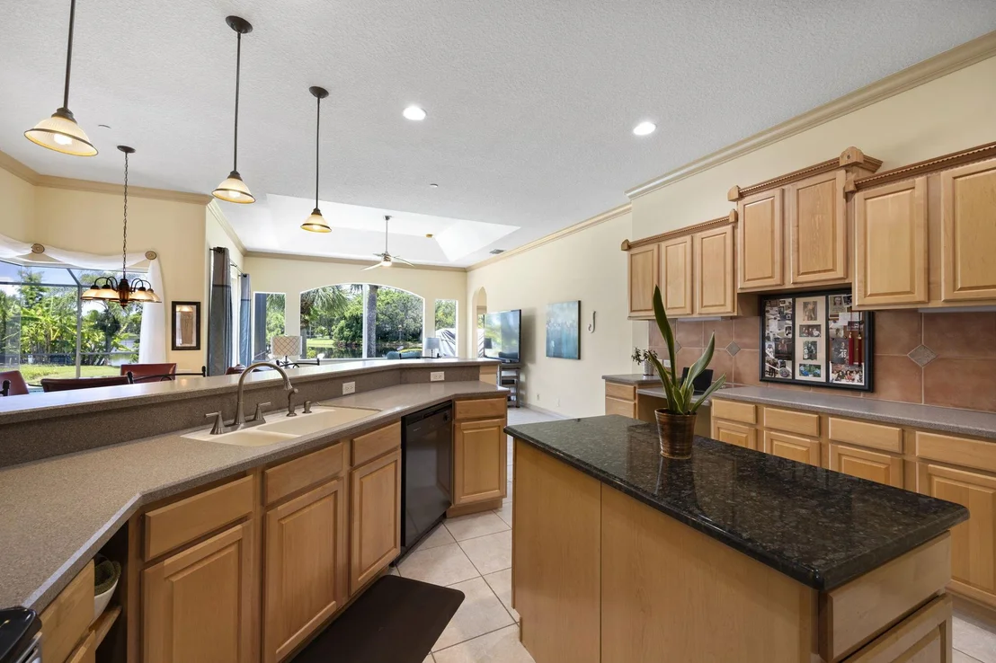 Photo of 469 SE Ashley Oaks Way