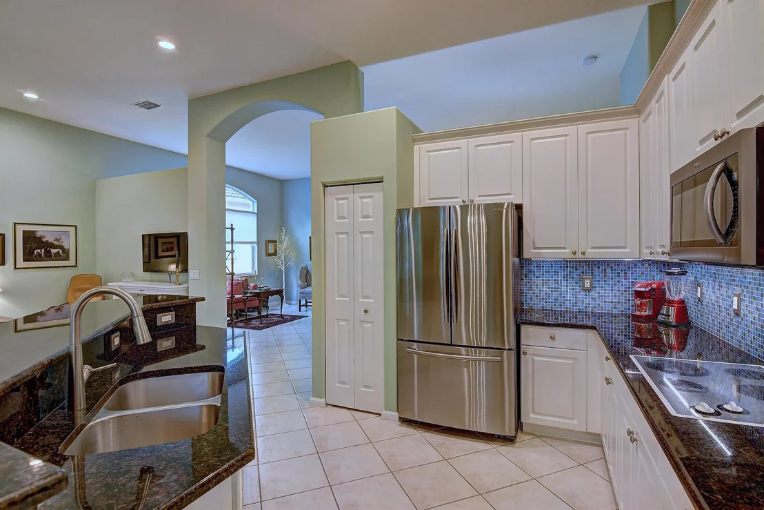Photo of 7035 W Demedici Circle