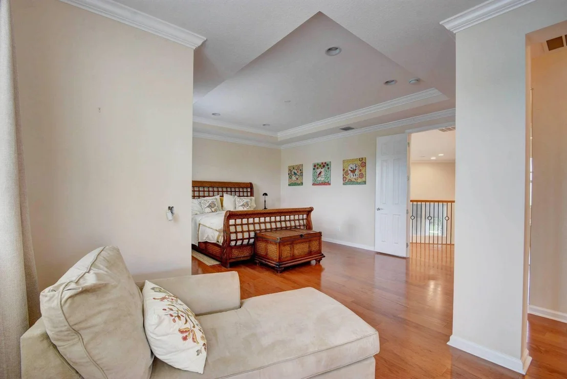 Photo of 9536 Phipps Lane