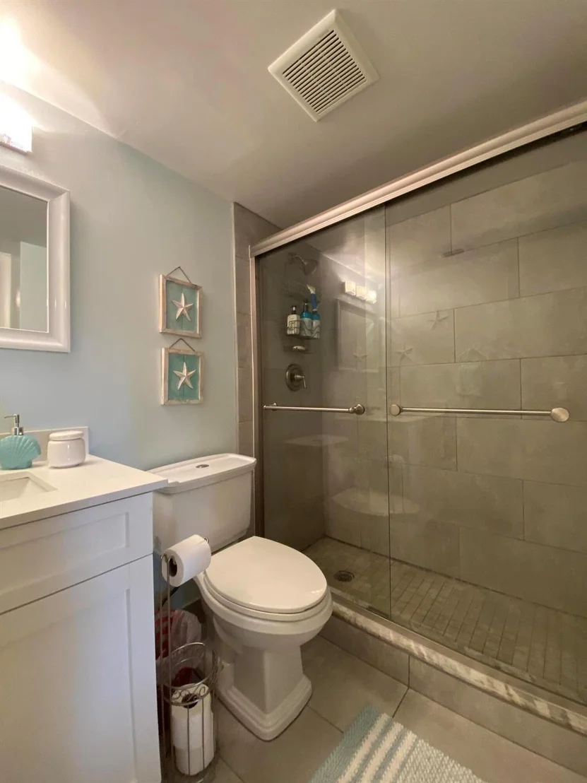 Photo of Unit D1 at 302 Pine Ridge Circle