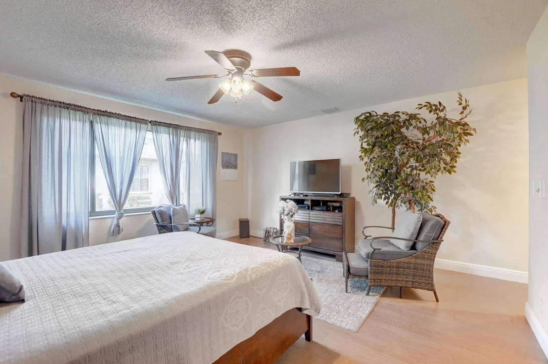 Photo of Unit B at 5110 Nesting Way
