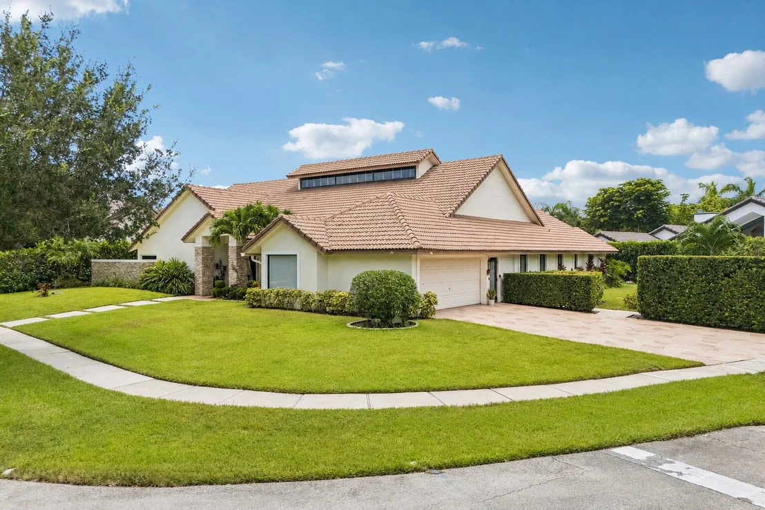 Photo of 3090 Equestrian Drive