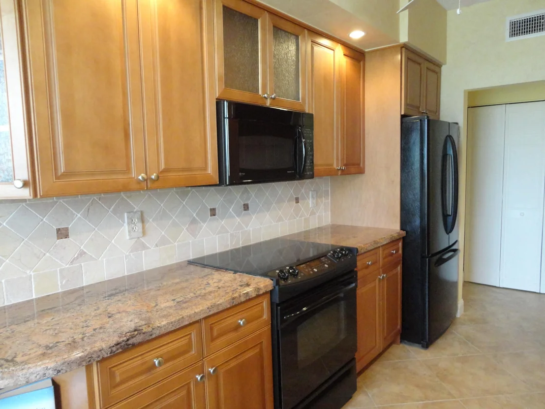 Photo of Unit 205 at 2000 S A1a