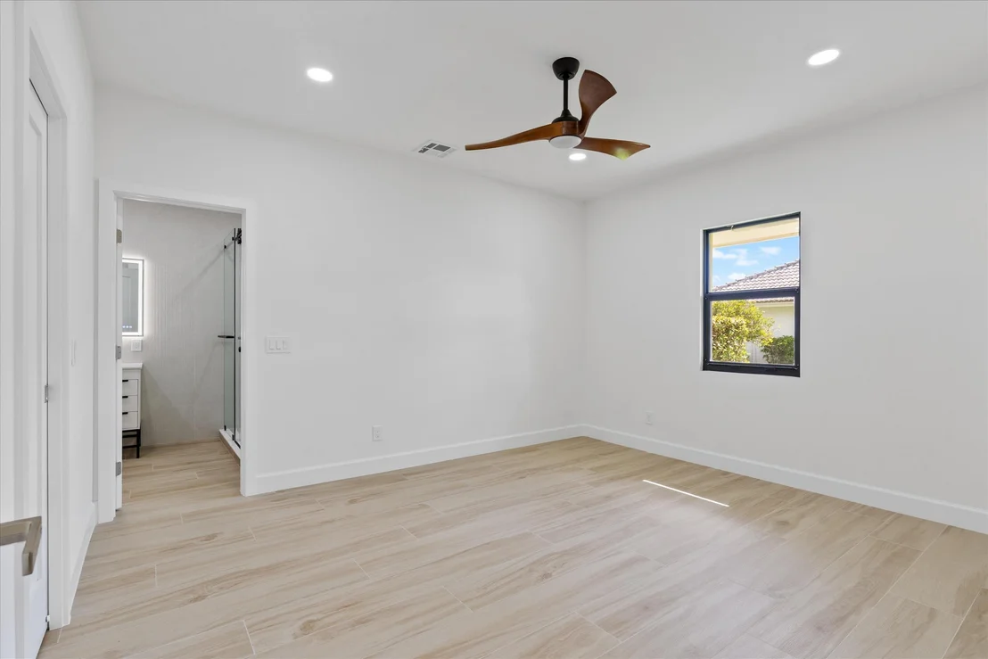 Photo of 460 Glenbrook Drive