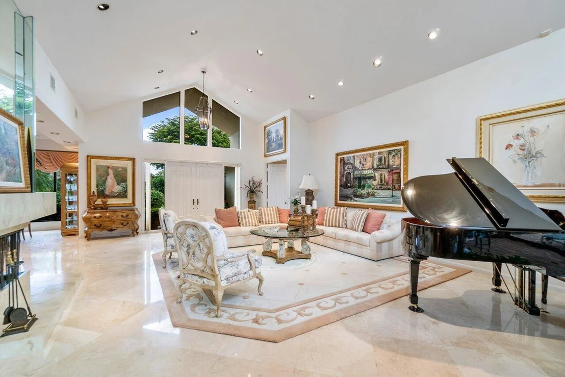 Photo of 7283 Mandarin Drive