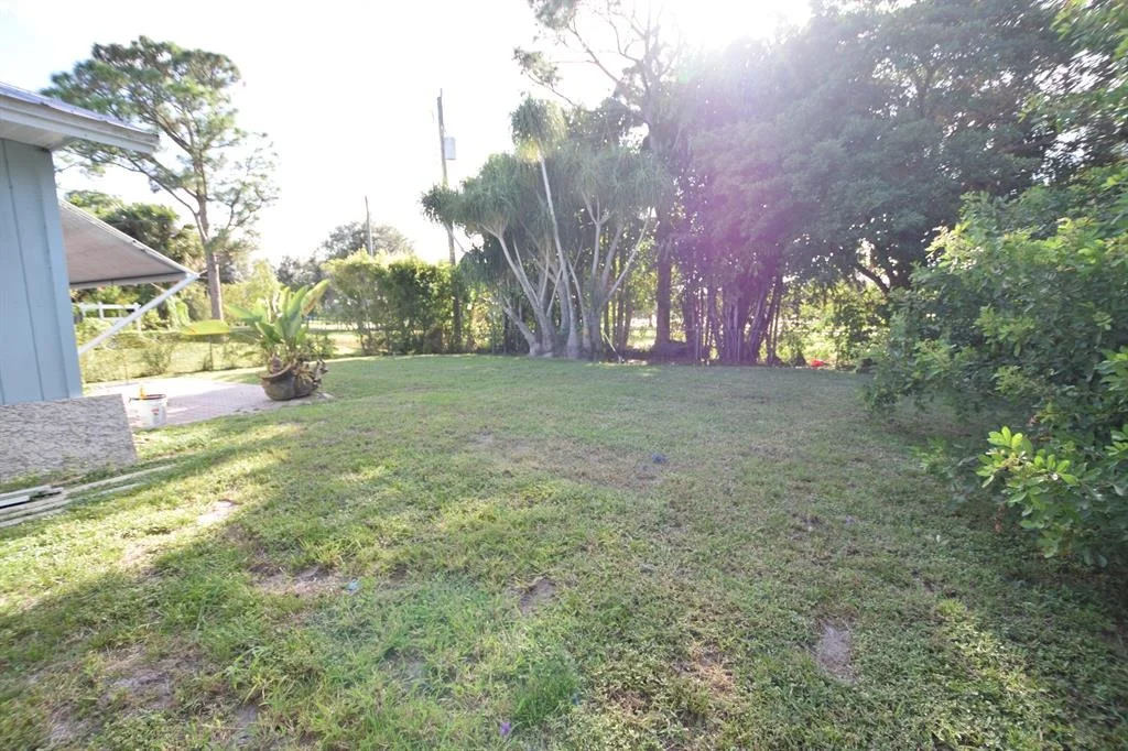 Photo of 5588 SE Avalon Drive