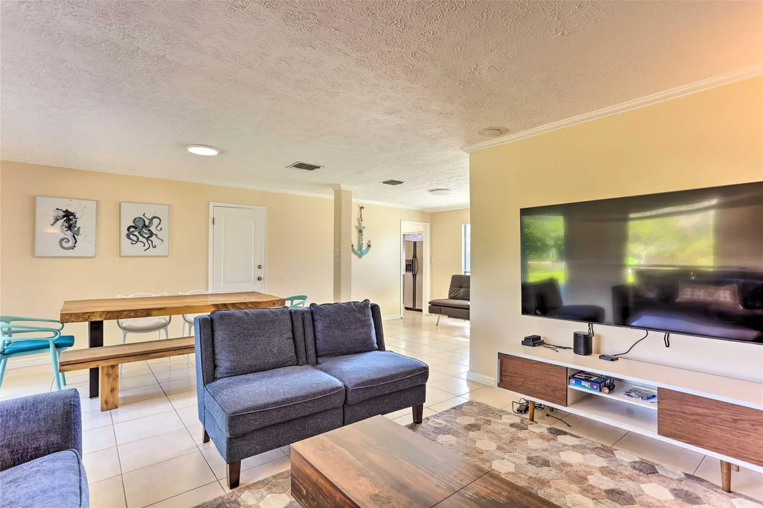Photo of 928 Jackson Way