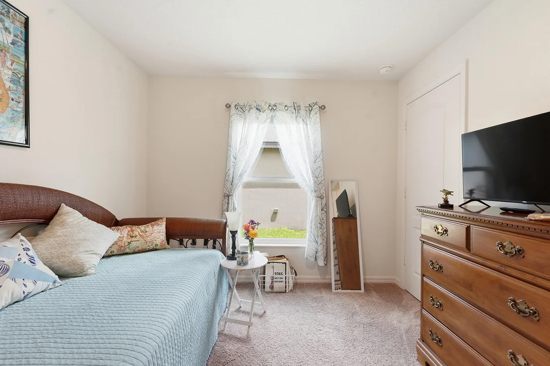 Photo of 5240 Imagination Drive