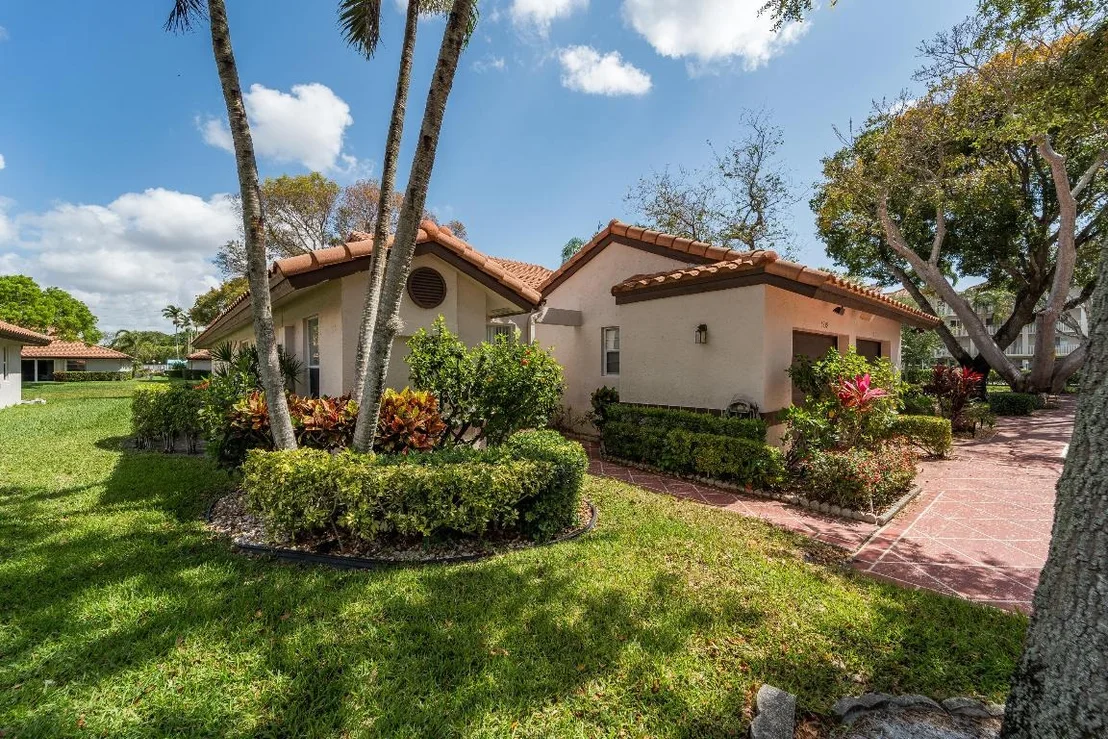 Photo of 6339 Mill Pointe Circle