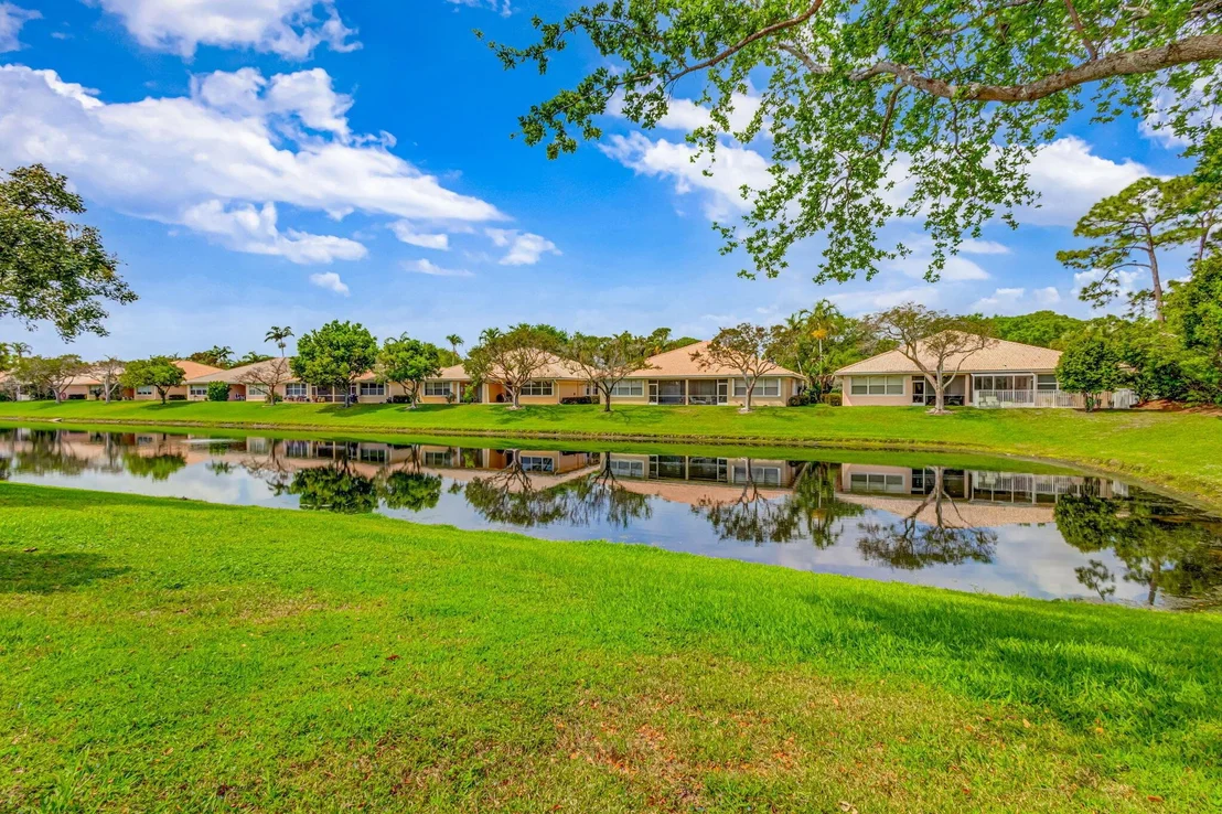 Photo of 386 Coral Trace Lane