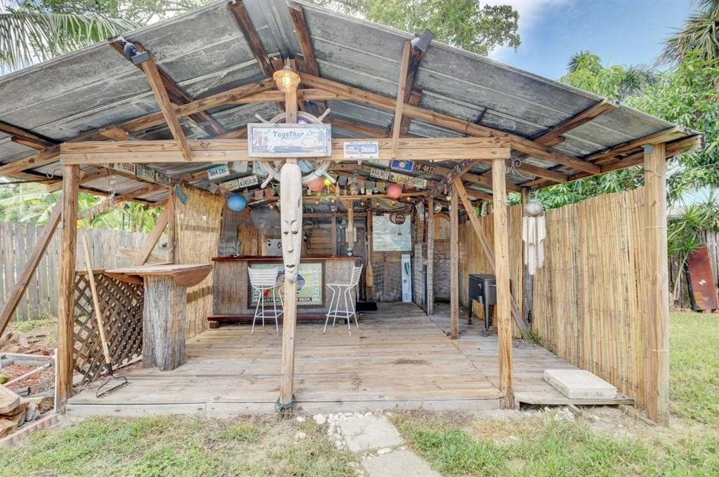 Photo of 15385 Monroe Road