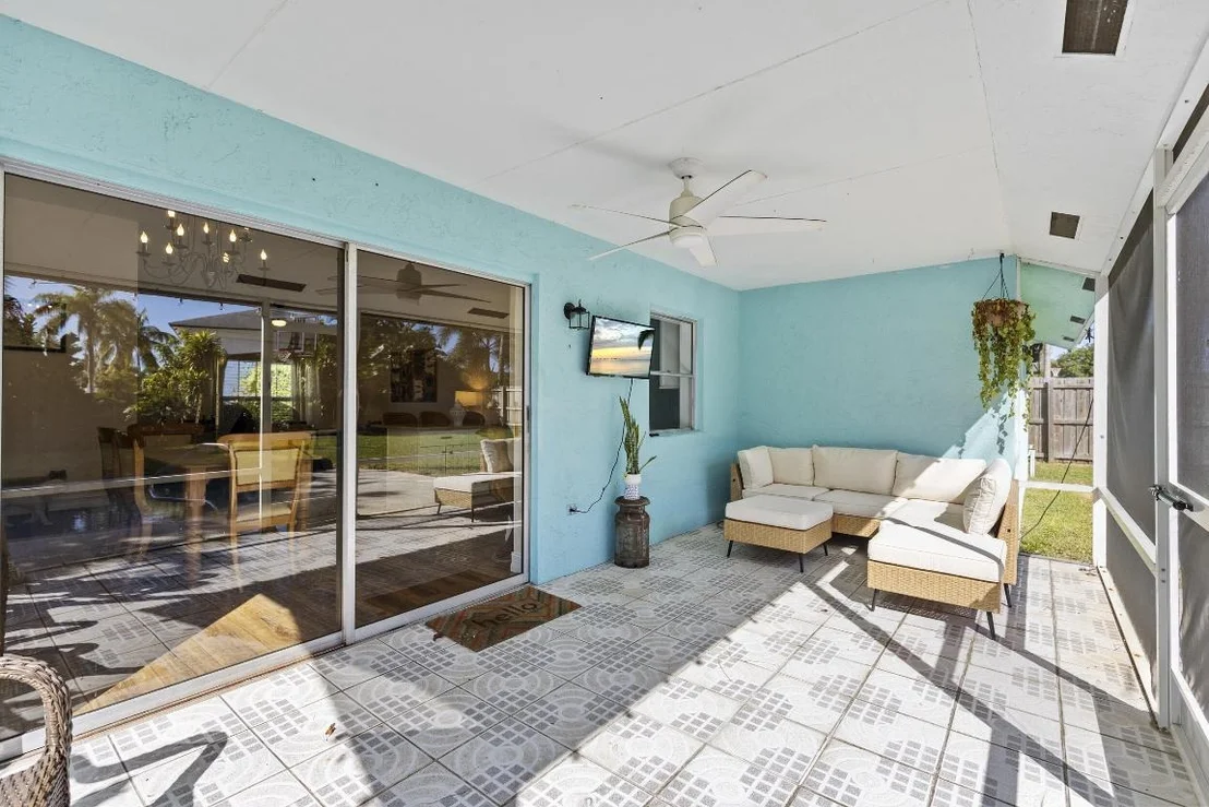 Photo of 836 NW 9th Way