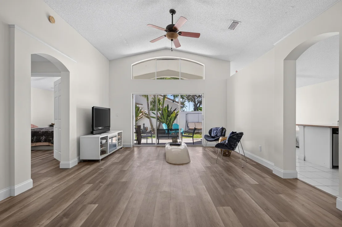 Photo of 7816 MANOR FOREST Lane