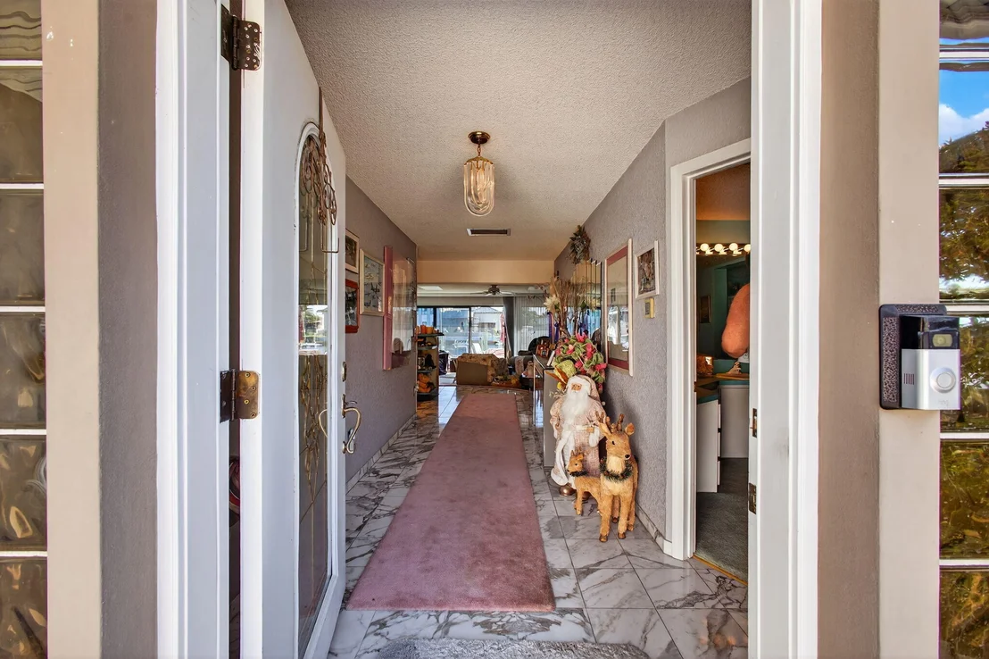 Photo of 752 Lagoon Drive