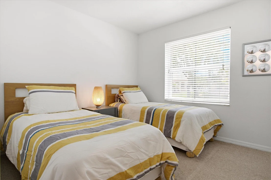 Photo of 1285 WINDSOR Lane