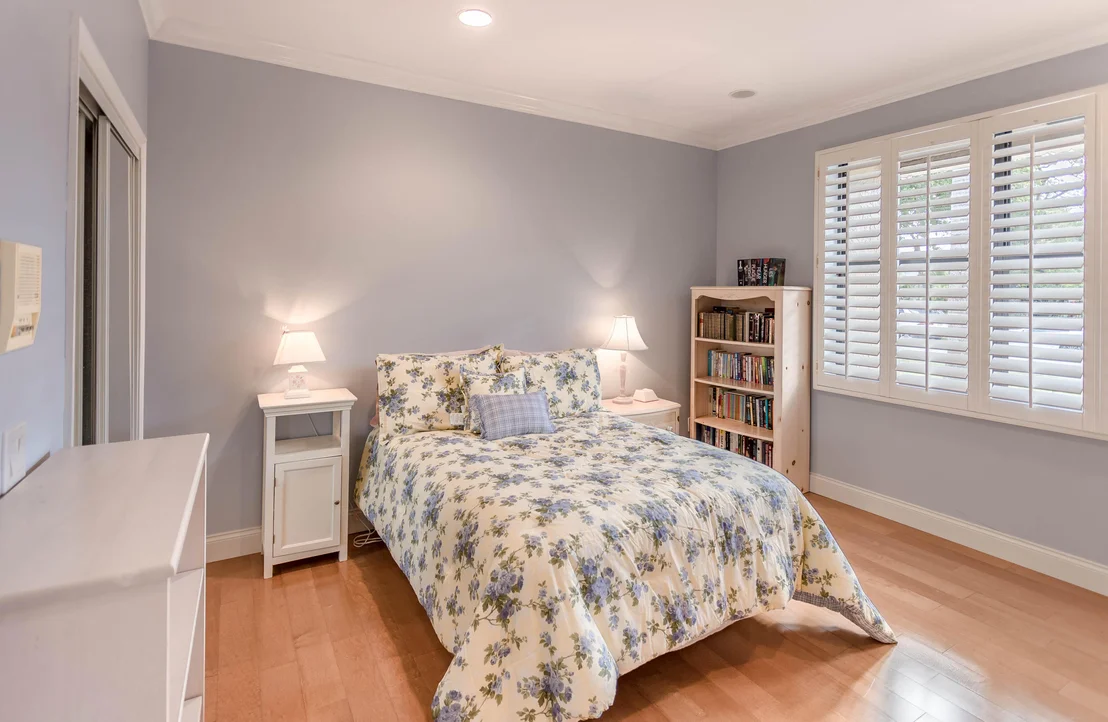 Photo of 4905 Oxford Circle