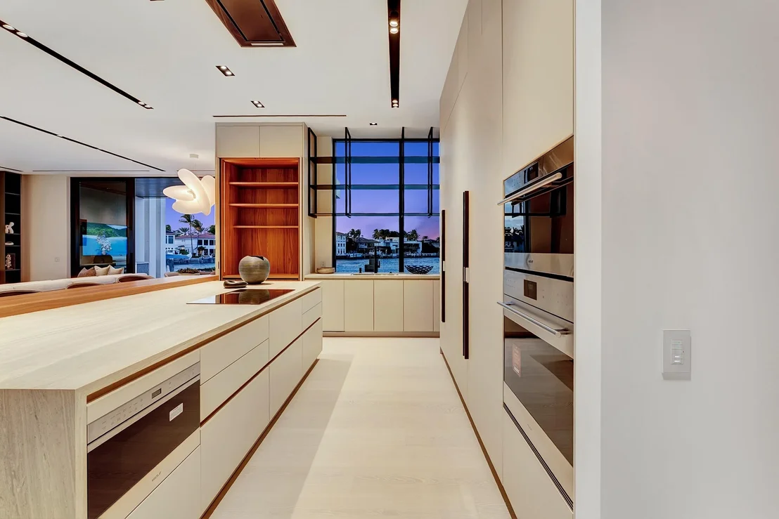 Photo of 829 Orchid Drive