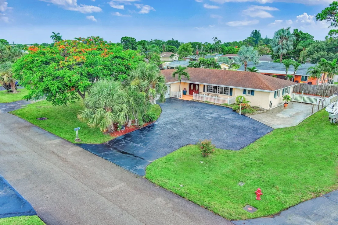Photo of 86 W Coconut Drive