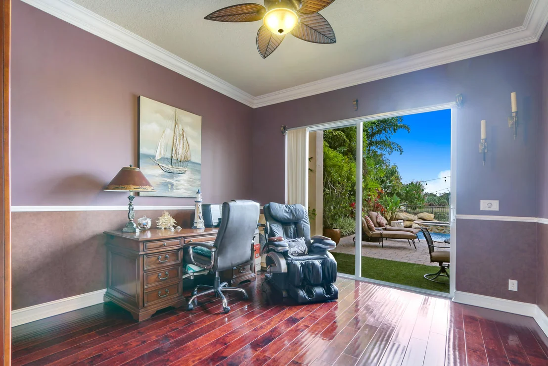 Photo of 533 Edgebrook Lane