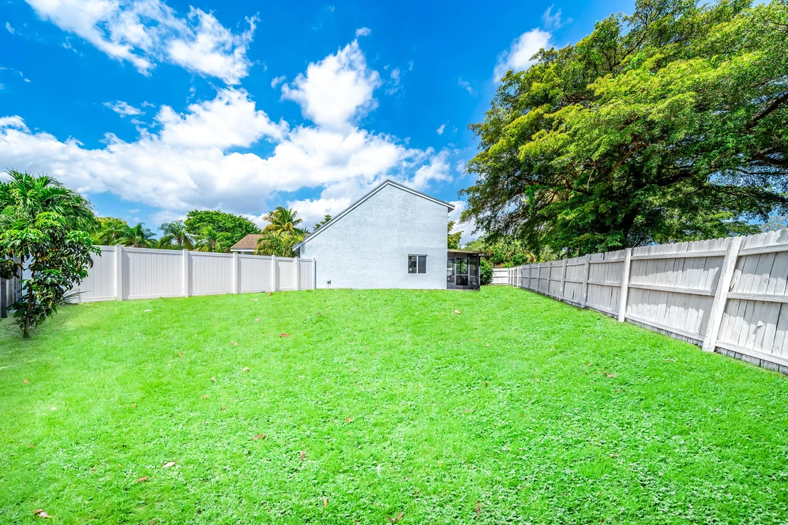 Photo of 5 Whitehall Way