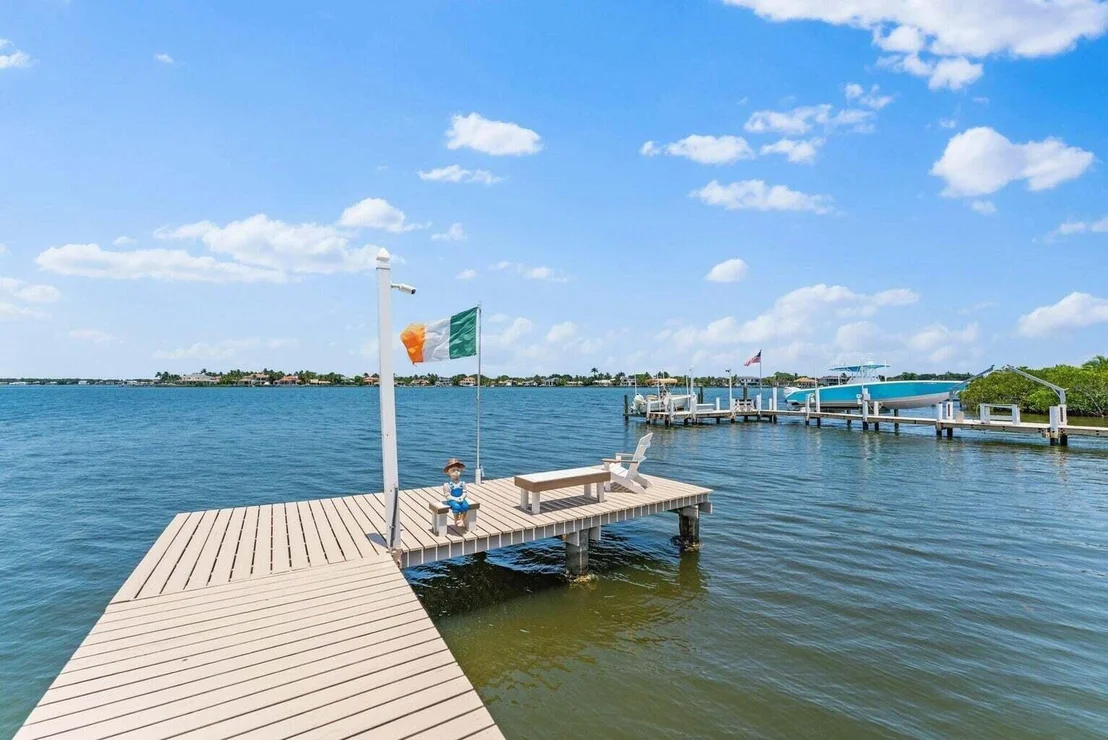 Photo of 5874 Pennock Point Road